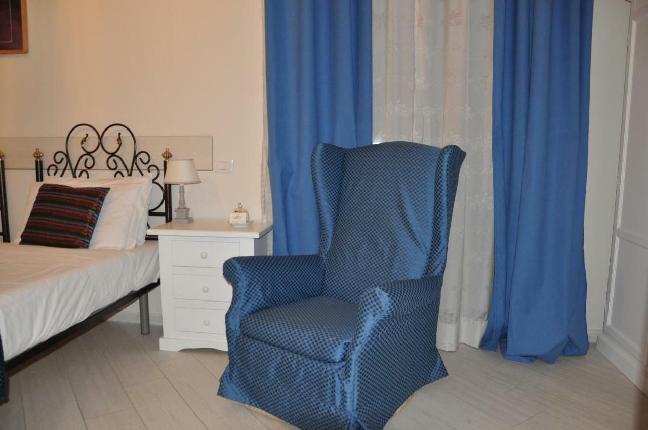 Domus Borbonica Bed & Breakfast Naples Luaran gambar