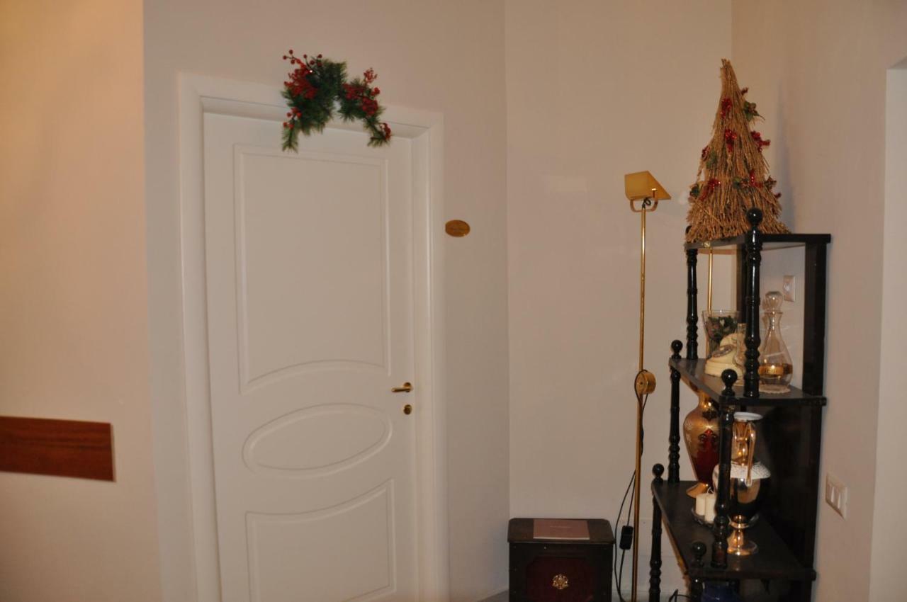 Domus Borbonica Bed & Breakfast Naples Luaran gambar