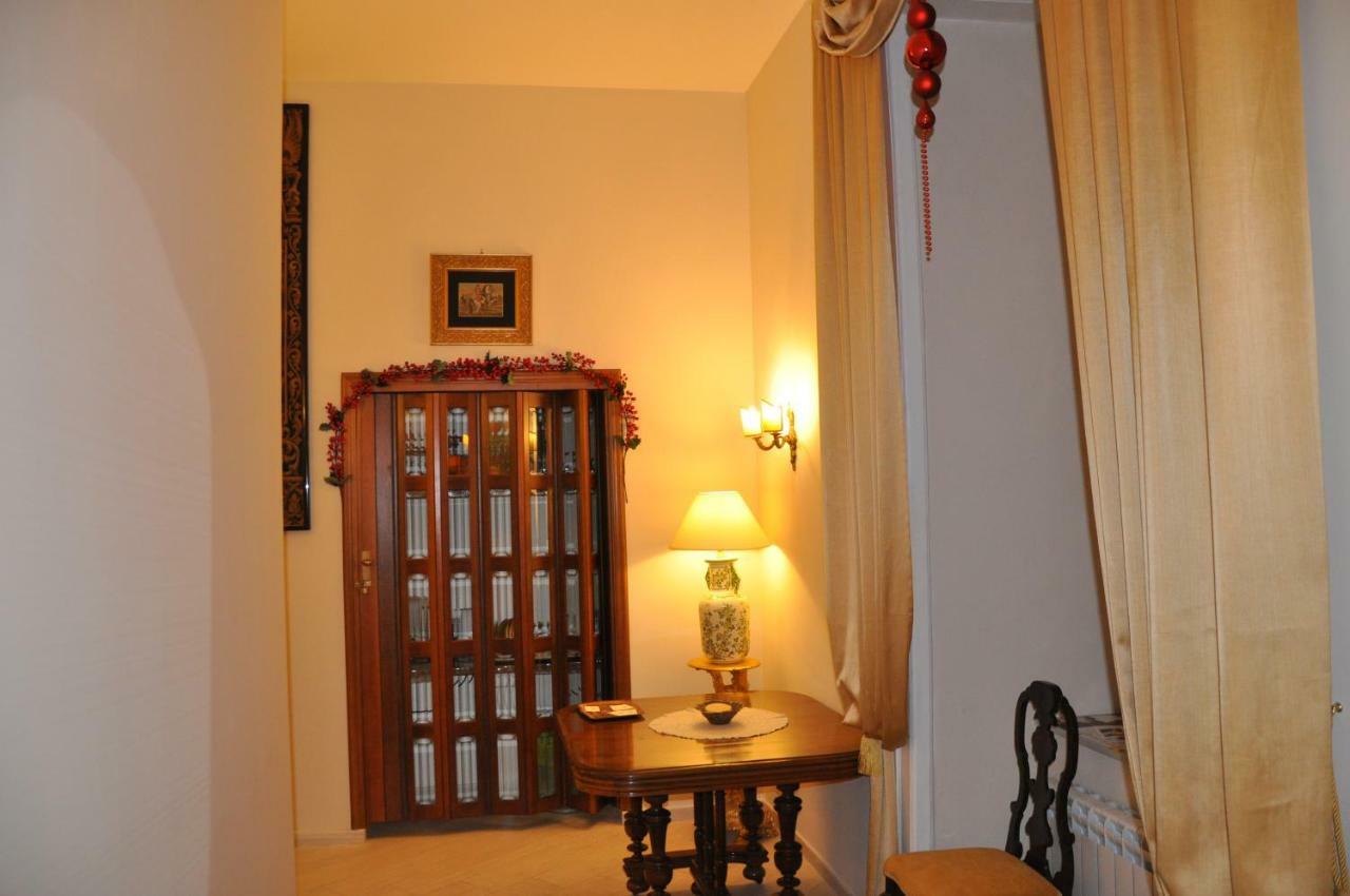 Domus Borbonica Bed & Breakfast Naples Luaran gambar