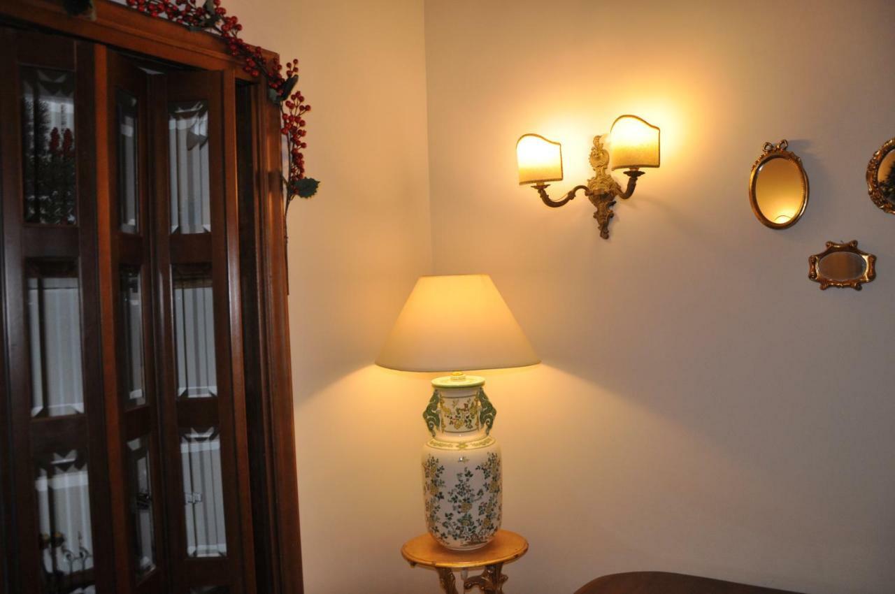 Domus Borbonica Bed & Breakfast Naples Luaran gambar